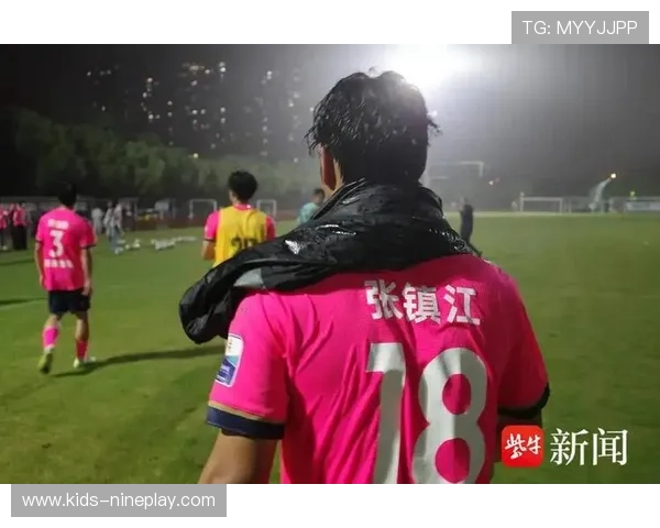 镇江足球赛事中最具影响力的球星是谁及其表现分析